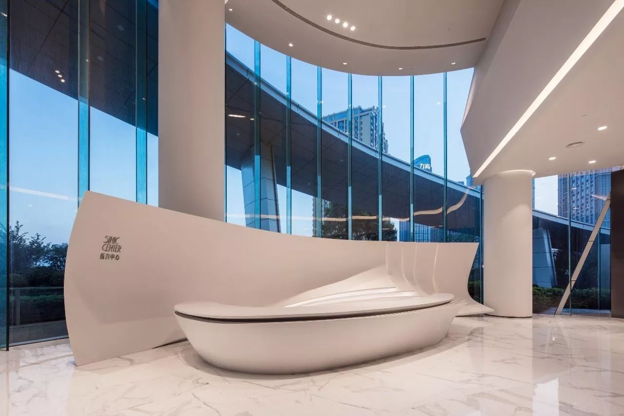 新力地产与凯时AG为南昌新力中心打造了4.2m高阔层高、地下双层超大专属车库