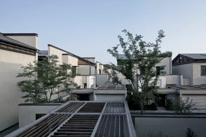 项目中公共空间与私密空间相互嵌套，，，空间感受富厚